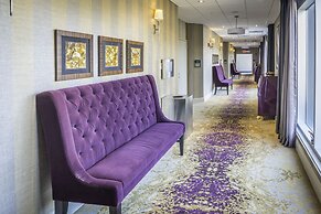 Crowne Plaza Saddle Brook by IHG