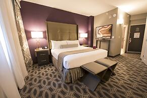 Crowne Plaza Saddle Brook by IHG
