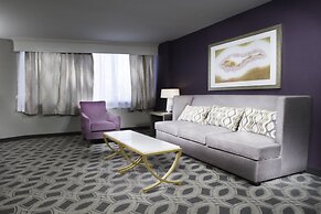 Crowne Plaza Saddle Brook by IHG