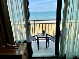 Sheraton Virginia Beach Oceanfront Hotel