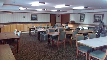 Best Western Plus Landmark Inn