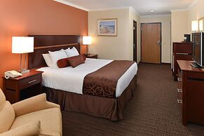 Best Western Plus Landmark Inn