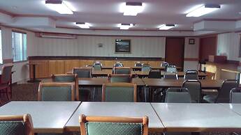 Best Western Plus Landmark Inn