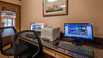 Best Western Plus Landmark Inn