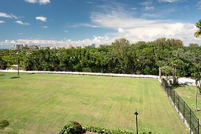 Sheraton Sand Key Resort