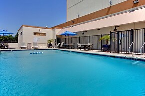 Holiday Inn Los Angeles - LAX Airport by IHG