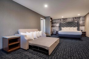 Anaheim Camelot Inn & Suites