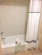 Anaheim Camelot Inn & Suites