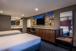 Anaheim Camelot Inn & Suites