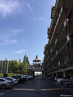 Anaheim Camelot Inn & Suites