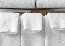 Thompson's Best Value Inn & Suites