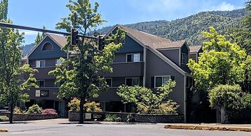 The Bard's Inn, BW Signature Collection by Best Western