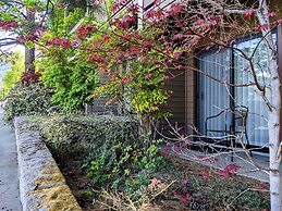 The Bard's Inn, BW Signature Collection by Best Western