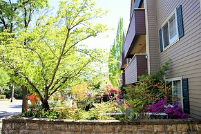 The Bard's Inn, BW Signature Collection by Best Western