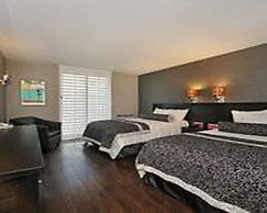 Ramada Plaza by Wyndham West Hollywood Hotel & Suites