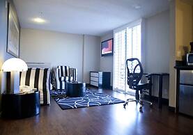 Ramada Plaza by Wyndham West Hollywood Hotel & Suites