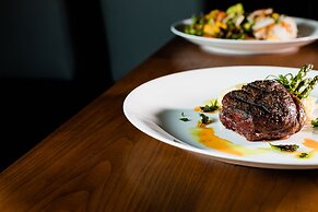 Pomeroy Hotel & Conference Centre Grande Prairie