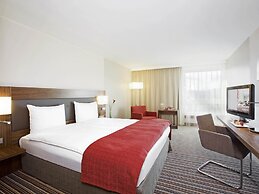 Mövenpick Hotel Zuerich-Airport