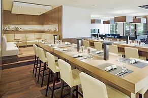 Mövenpick Hotel Zuerich-Airport