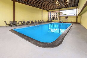 Days Inn by Wyndham Waycross