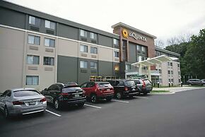 La Quinta Inn & Suites by Wyndham Columbia / Fort Meade