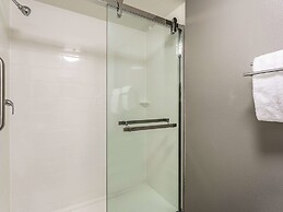 La Quinta Inn & Suites by Wyndham Columbia / Fort Meade