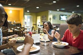 Holiday Inn Metairie New Orleans by IHG