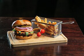 Holiday Inn Metairie New Orleans by IHG