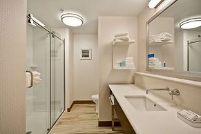 Hampton Inn & Suites Detroit/Warren