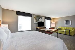 Hampton Inn & Suites Detroit/Warren