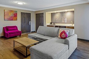 La Quinta Inn & Suites by Wyndham San Francisco Airport N