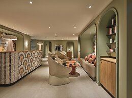 The Balmoral Hotel