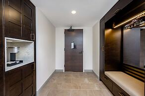 Hotel Fort Des Moines, Curio Collection by Hilton