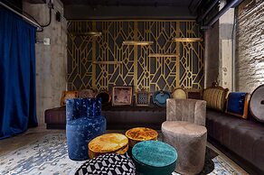 Hotel Fort Des Moines, Curio Collection by Hilton