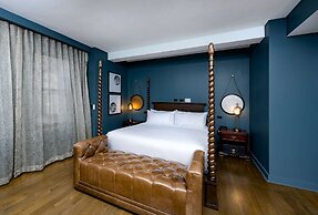 Hotel Fort Des Moines, Curio Collection by Hilton