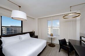 Hotel Fort Des Moines, Curio Collection by Hilton