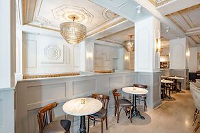 Hotel Fort Des Moines, Curio Collection by Hilton