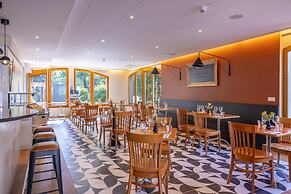 ibis Sion Hotel