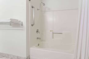 Days Inn by Wyndham Westley