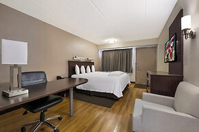 Red Roof Inn PLUS+ Nashville Airport