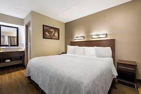 Red Roof Inn PLUS+ Nashville Airport