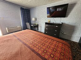 Carthage Inn