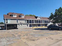Carthage Inn