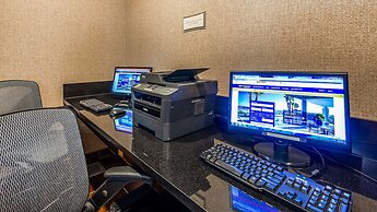 Best Western Plus Prairie Inn