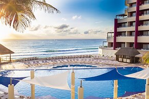 Crown Paradise Club Cancun All Inclusive