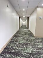 Super 8 by Wyndham Dallas Love Field Airport