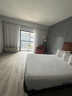 Super 8 by Wyndham Dallas Love Field Airport