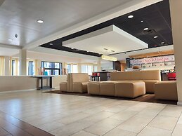 Super 8 by Wyndham Dallas Love Field Airport