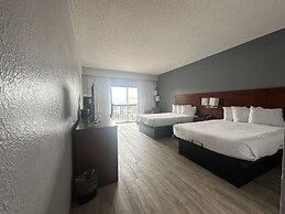 Super 8 by Wyndham Dallas Love Field Airport