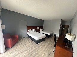 Super 8 by Wyndham Dallas Love Field Airport